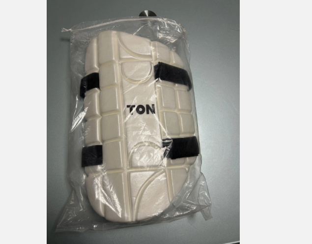 Ton Moulded Cricket Thigh Pad – Lightweight, Protective, Comfortable Fit Premium