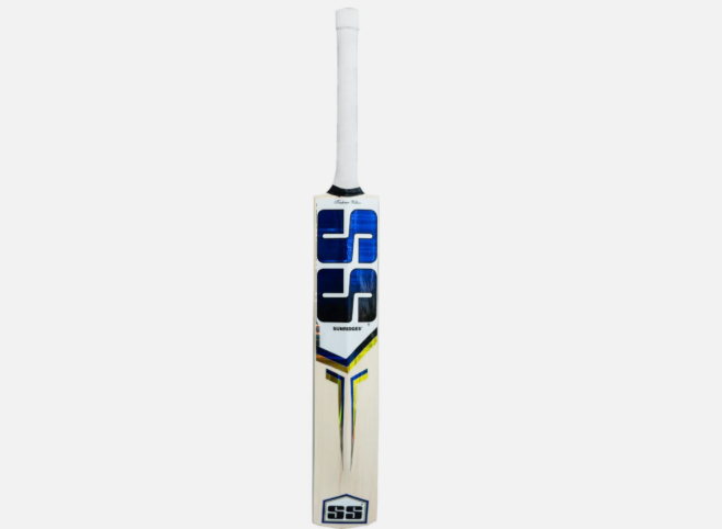SS Cricket Bat - Sky Striker | Kashmiri willow | No. 6 | 80.5 CM